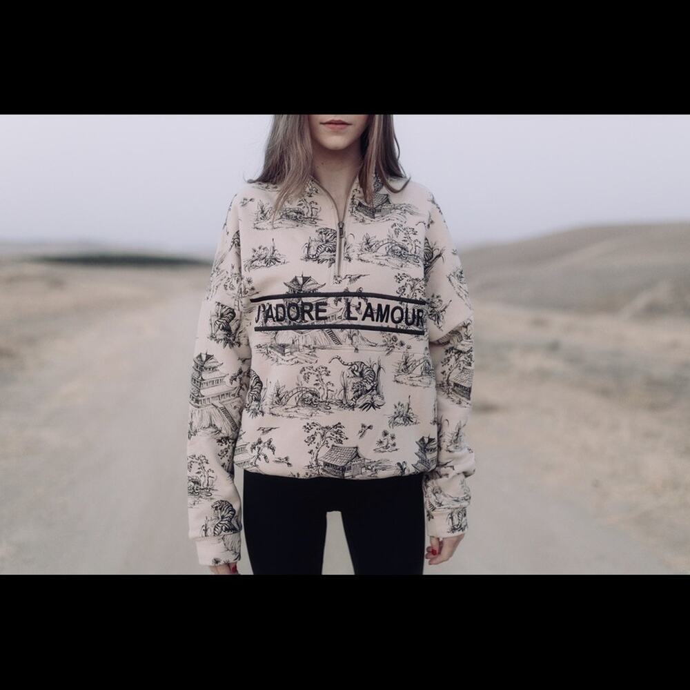 Ell and emm J'ADORE L'AMOUR PATTERN HALF ZIP L